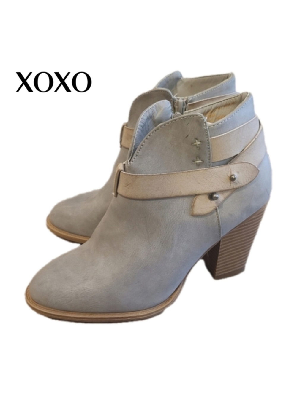 6.5 XOXO Light Blue-Grey Faux Leather Ankle Boots with Beige Buckle Strap